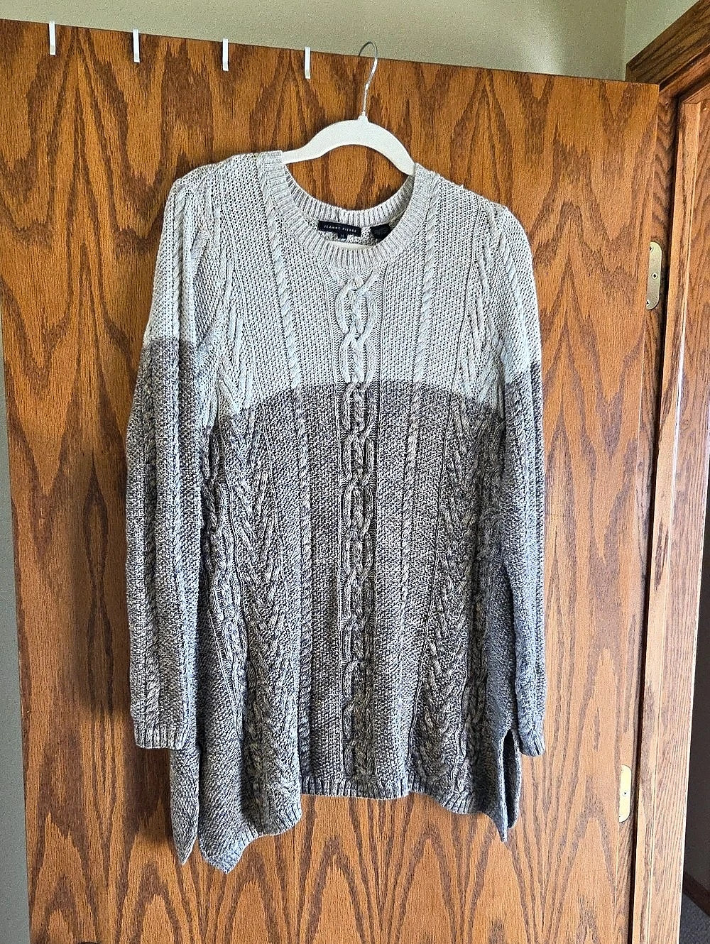 Jeanne Pierre Color Block Crewneck Sweater Gray & White Medium